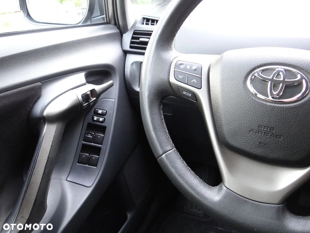 Toyota Verso 1.8 7-Sitzer Comfort - 27