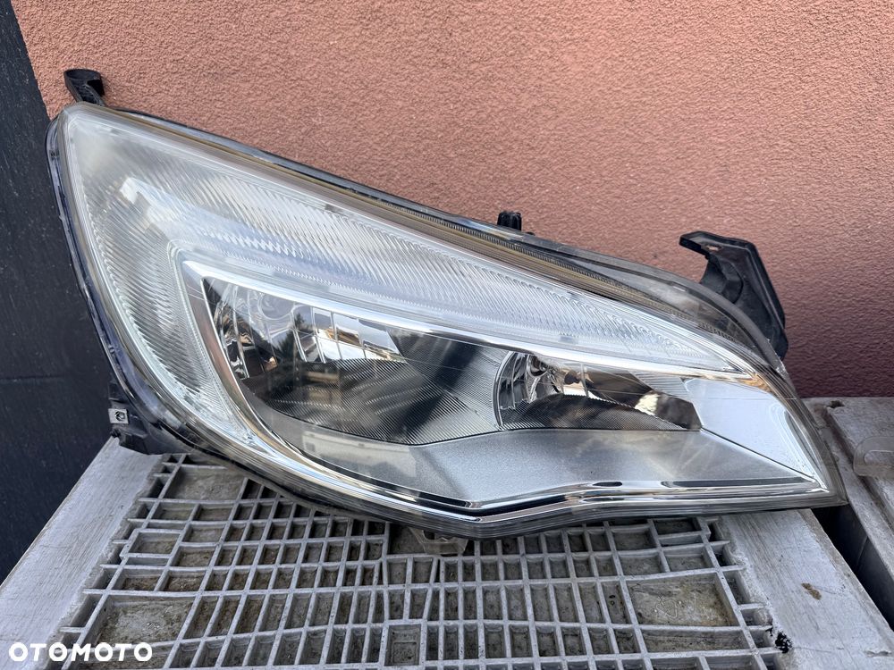 Lampa przednia OPEL ASTRA J IV 4 ZWYKŁE KOMPLET EUROPA ORYGINALNE HELLA - 2