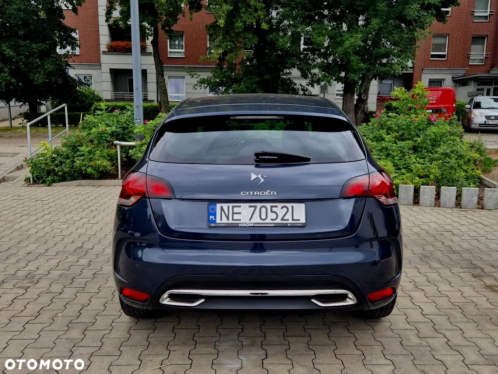 Citroën DS4 1.6 e-HDi SoChic MCP - 12