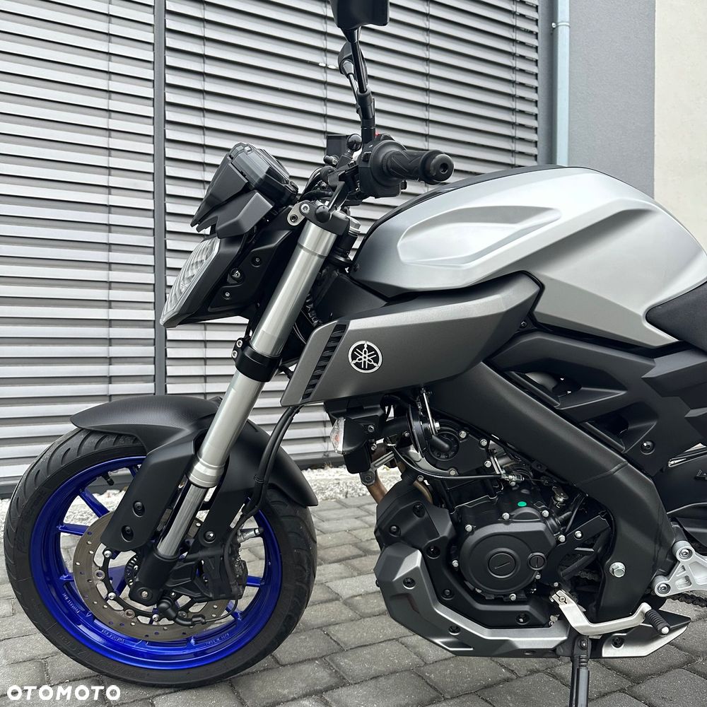 Yamaha MT - 13