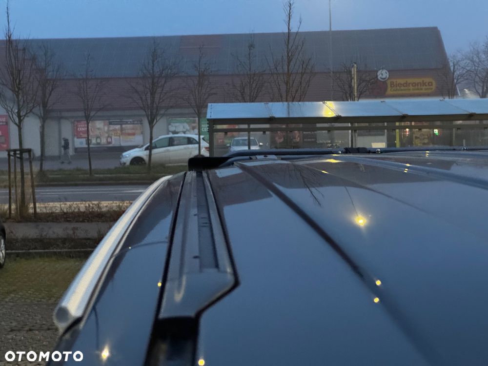 Volkswagen Multivan - 17