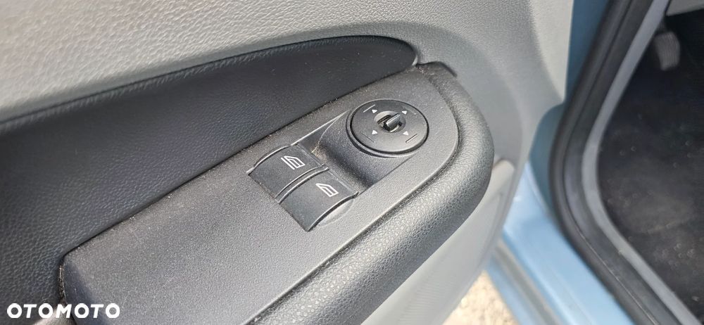 Ford Focus 1.6 16V Style - 25