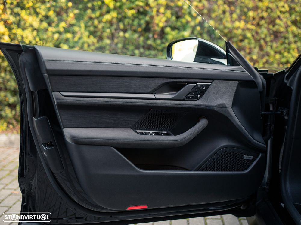 Porsche Taycan Sport Turismo GTS - 26