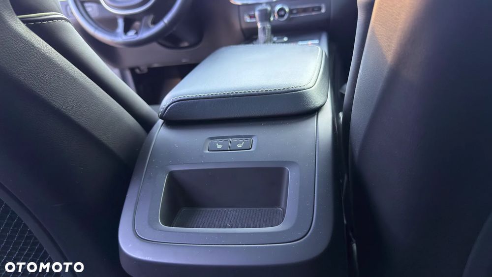 Volvo XC 60 D5 AWD Geartronic RDesign - 35