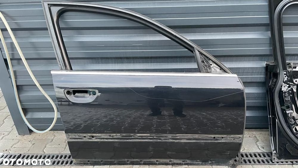 DRZWI PRAWE PRZÓD AUDI A8 D3 LZ9Y