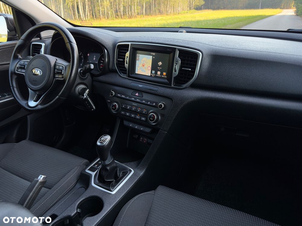 Kia Sportage 1.6 GDI 2WD Dream-Team Edition - 36