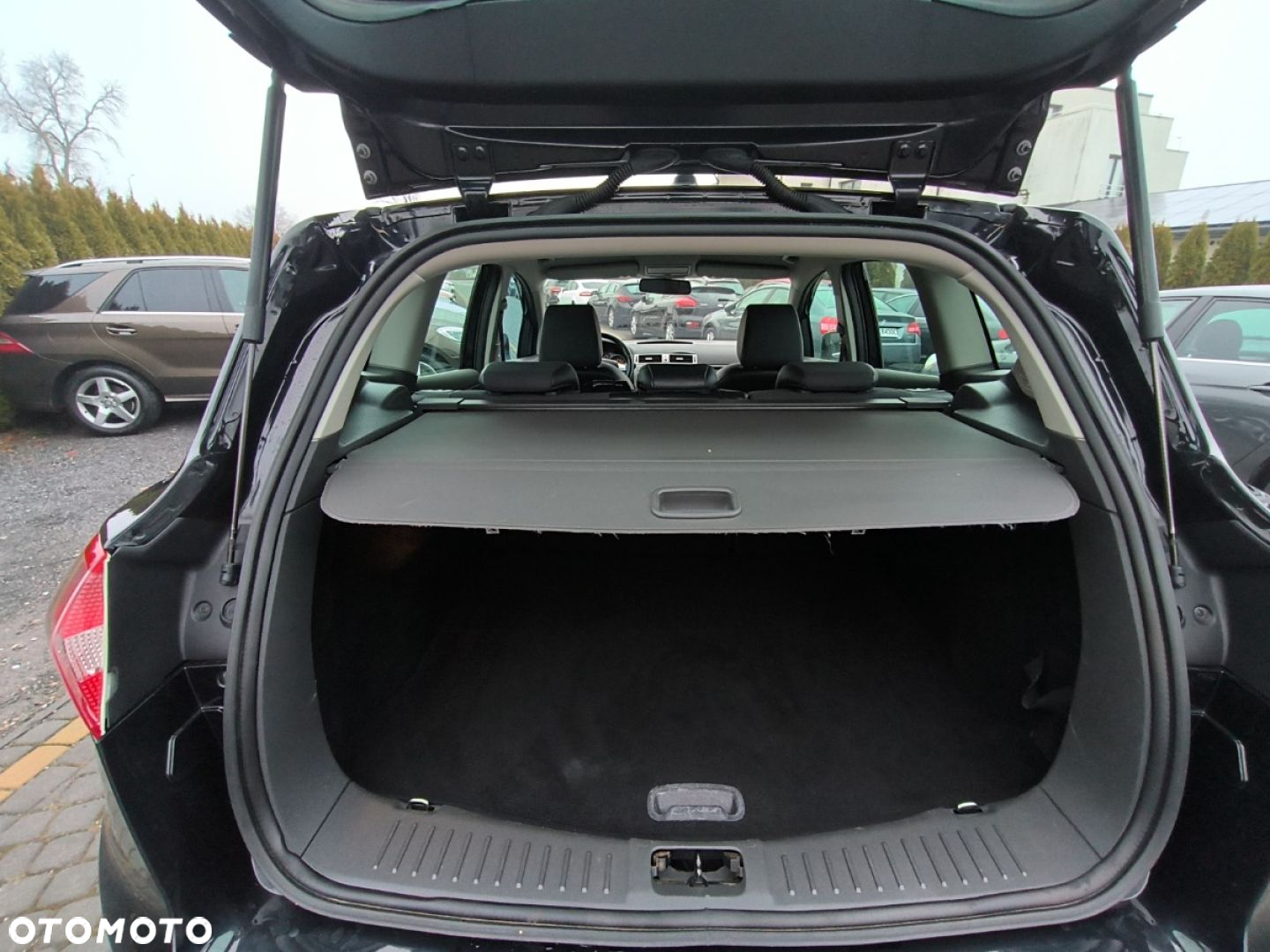 Ford Kuga - 16