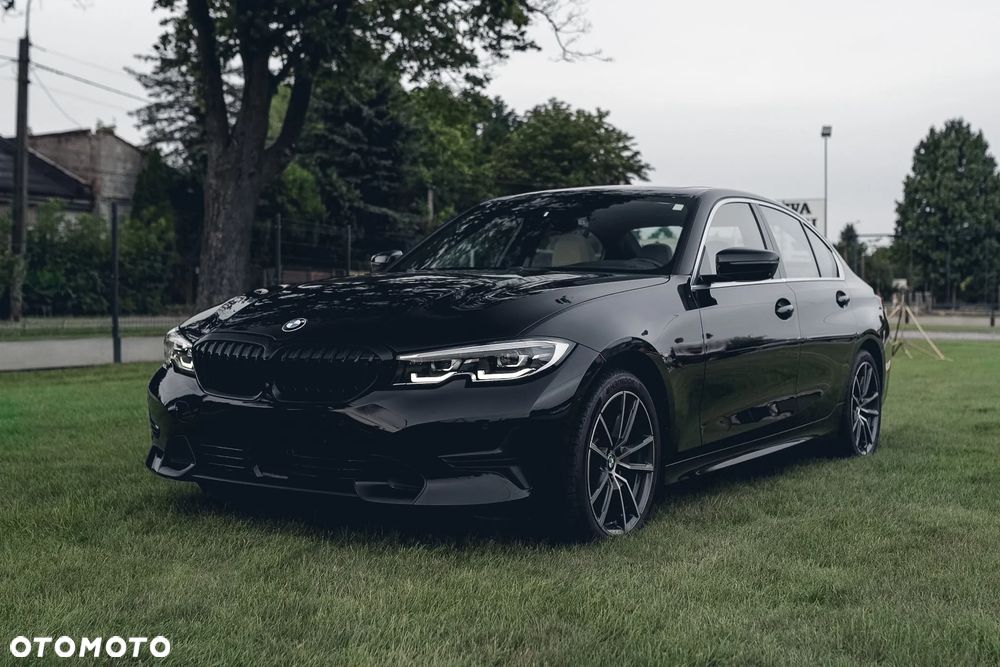BMW Seria 3 330i xDrive Sport Line - 6