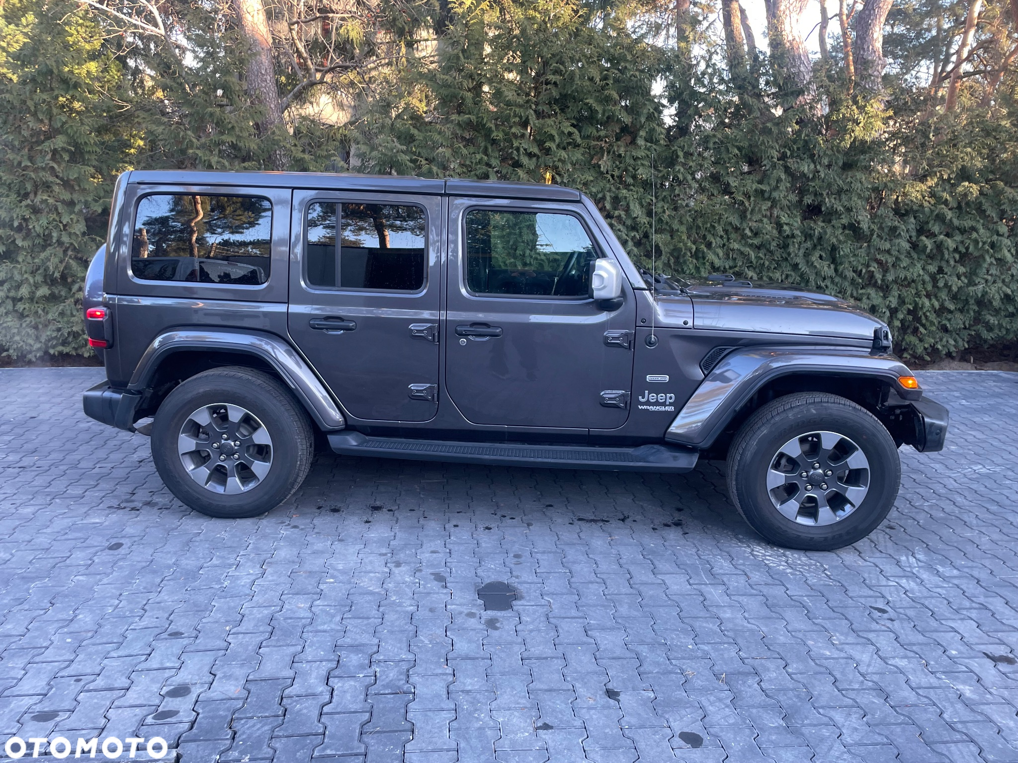 Jeep Wrangler - 2