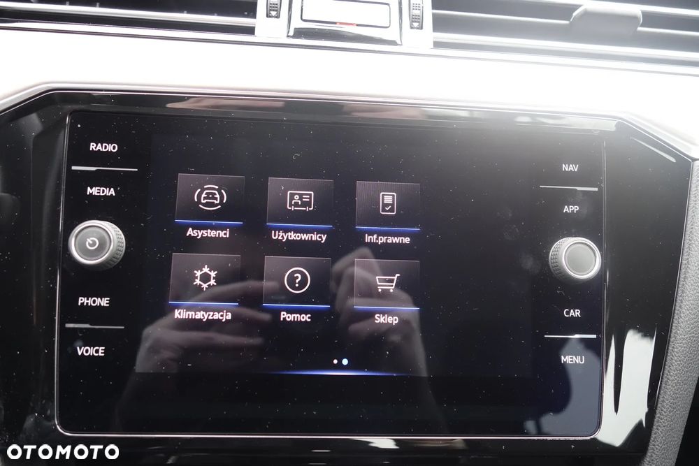 Volkswagen Passat 1.5 TSI EVO Elegance DSG - 23