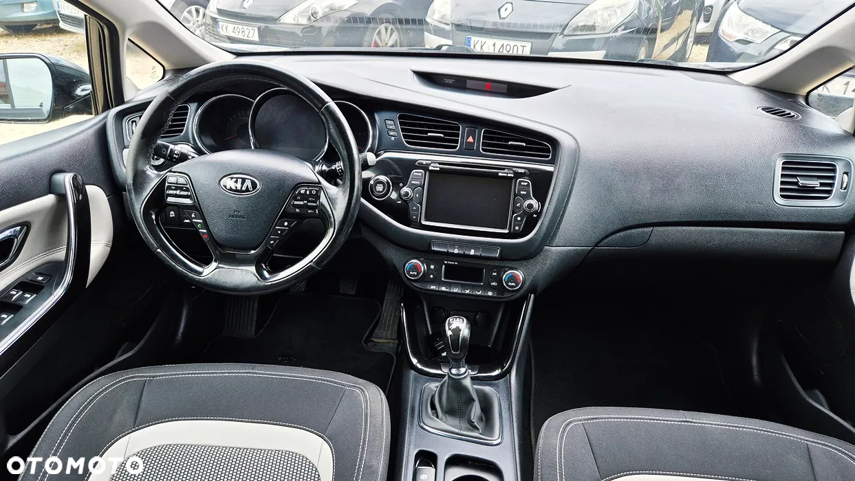 Kia Ceed Cee'd 1.6 GDI XL - 35