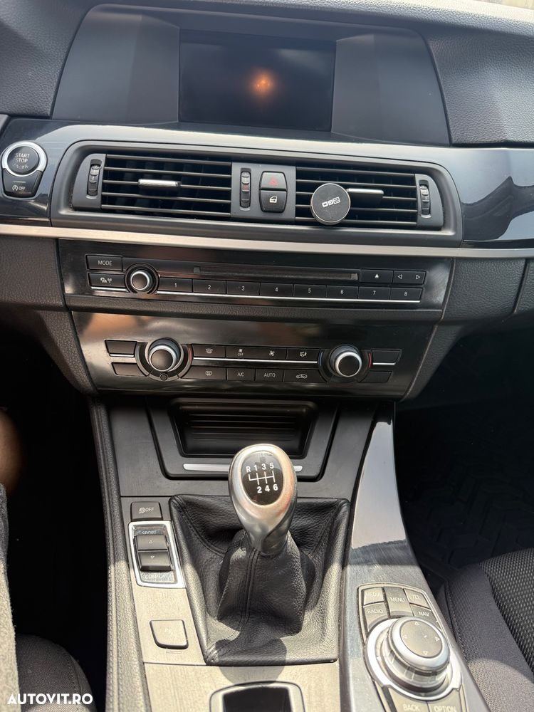 BMW Seria 5 520d - 12