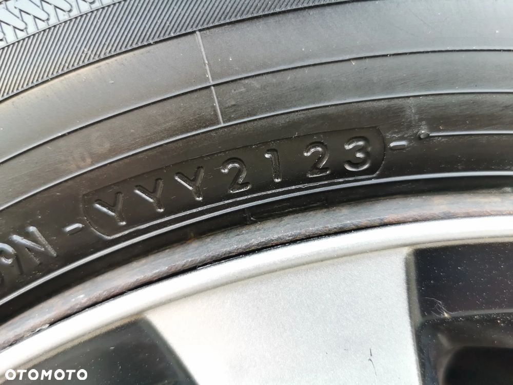 Peugeot 308 95 VTi Tendance - 24