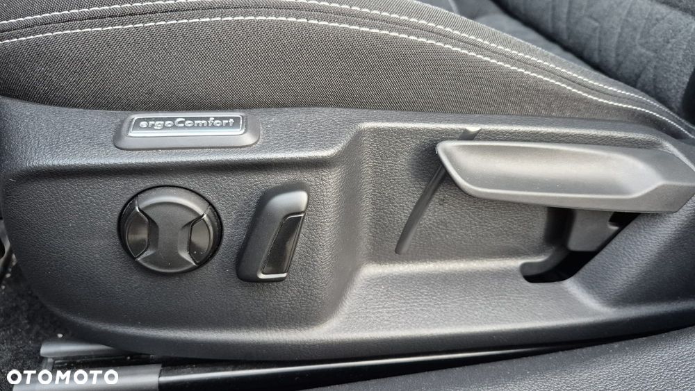 Volkswagen Passat 1.5 TSI EVO Business DSG - 15