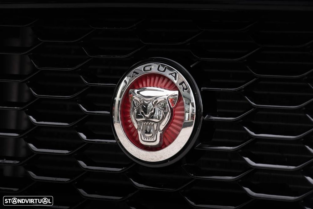 Jaguar XE 3.0 V6 S/C S - 11