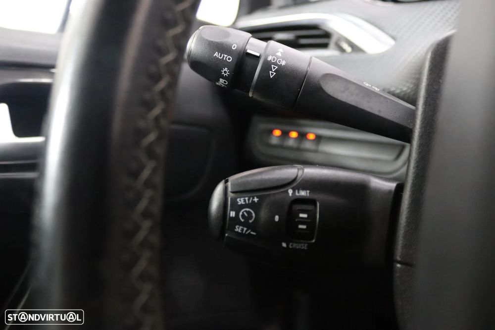 Peugeot 208 PureTech 110 Stop & Start Allure - 12