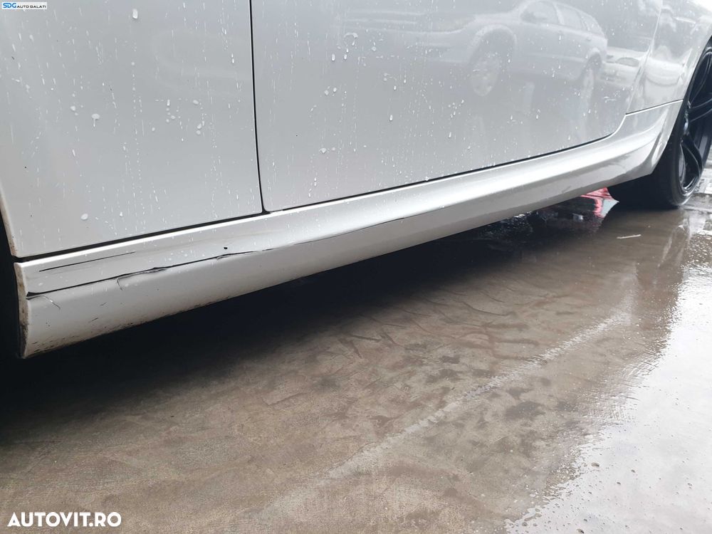 Ornament Prag Plastic M Stanga cu Imperfectiuni BMW Seria 3 E92 2006 - 2013 [K9390] - 2