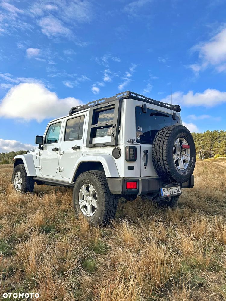 Jeep Wrangler - 5
