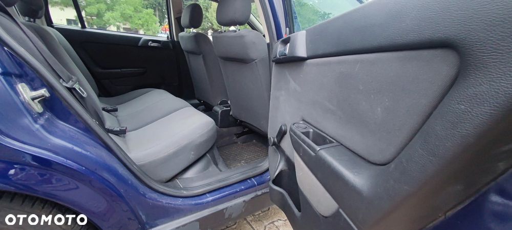 Opel Astra 1.4 Essentia - 21