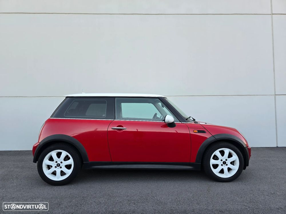 MINI 3 Portas One D - 10