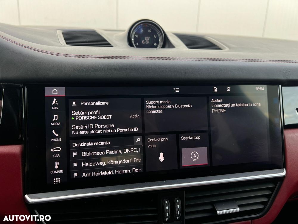 Porsche Cayenne - 28