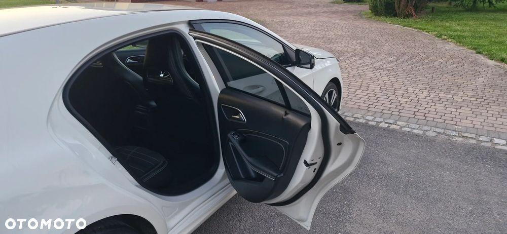 Mercedes-Benz Klasa A 180 Peak Edition - 25