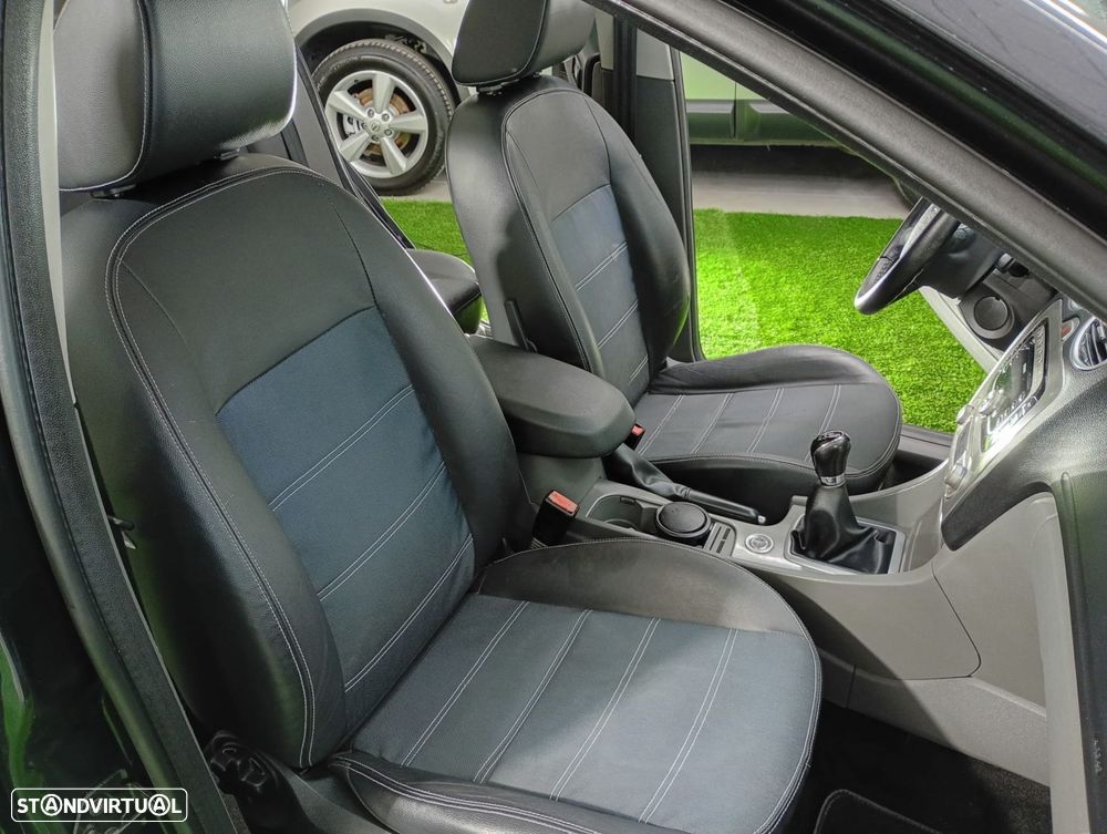 Ford Focus 1.6 TDCi Titanium - 32