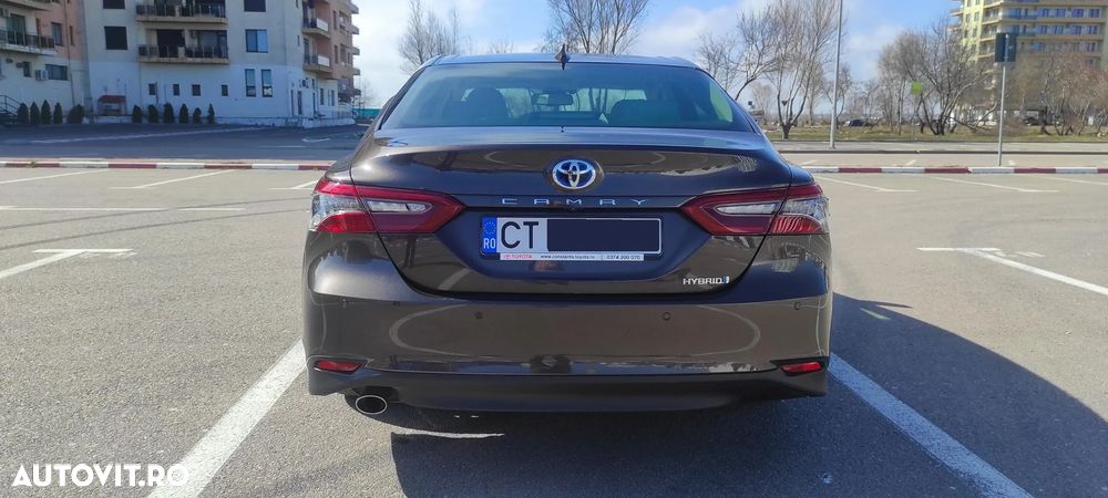 Toyota Camry 2.5 Exclusive - 3