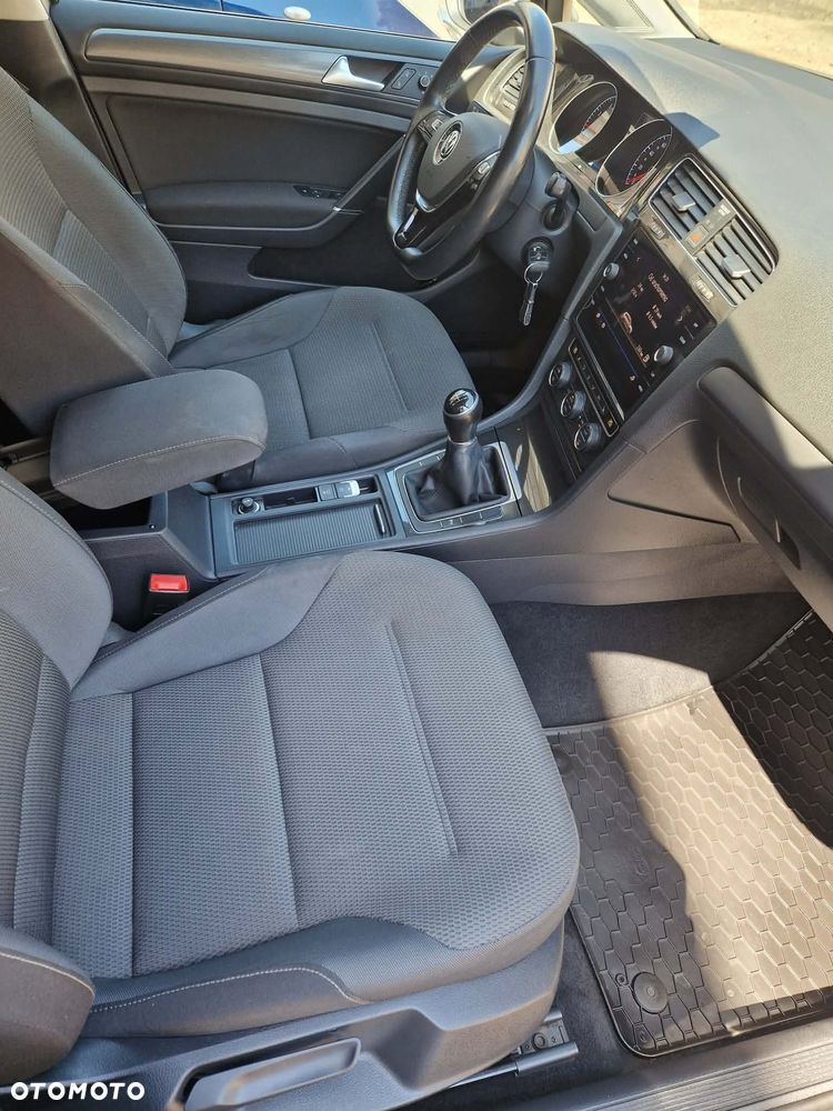 Volkswagen Golf 1.4 TSI BMT Comfortline - 25