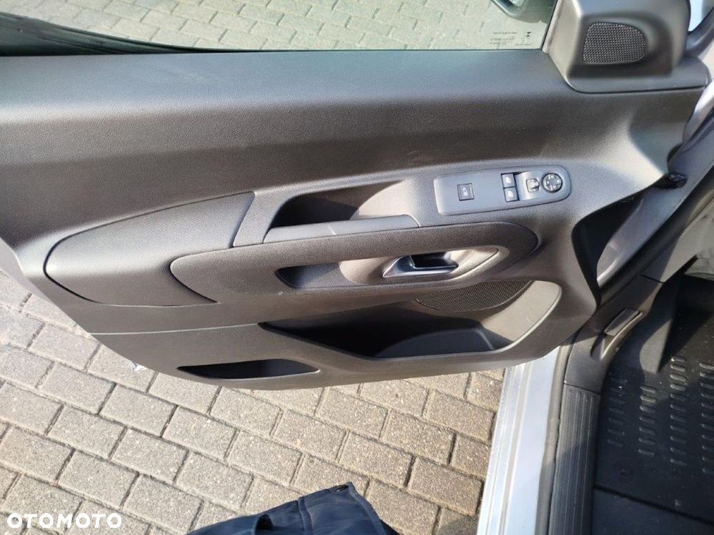 Citroën BERLINGO VAN - 16