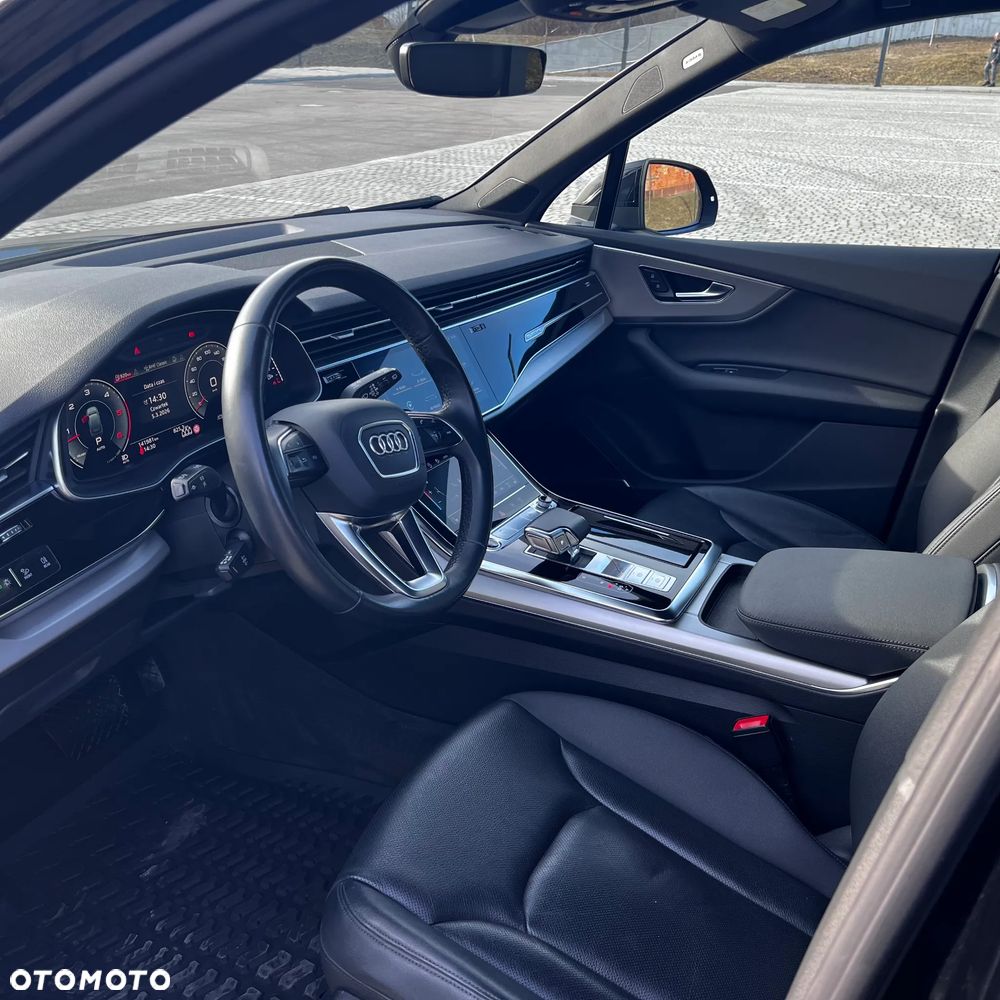 Audi Q7 - 8