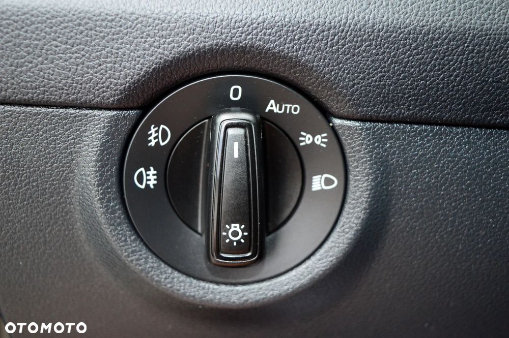 Skoda Octavia 2.0 TDI DSG RS - 34