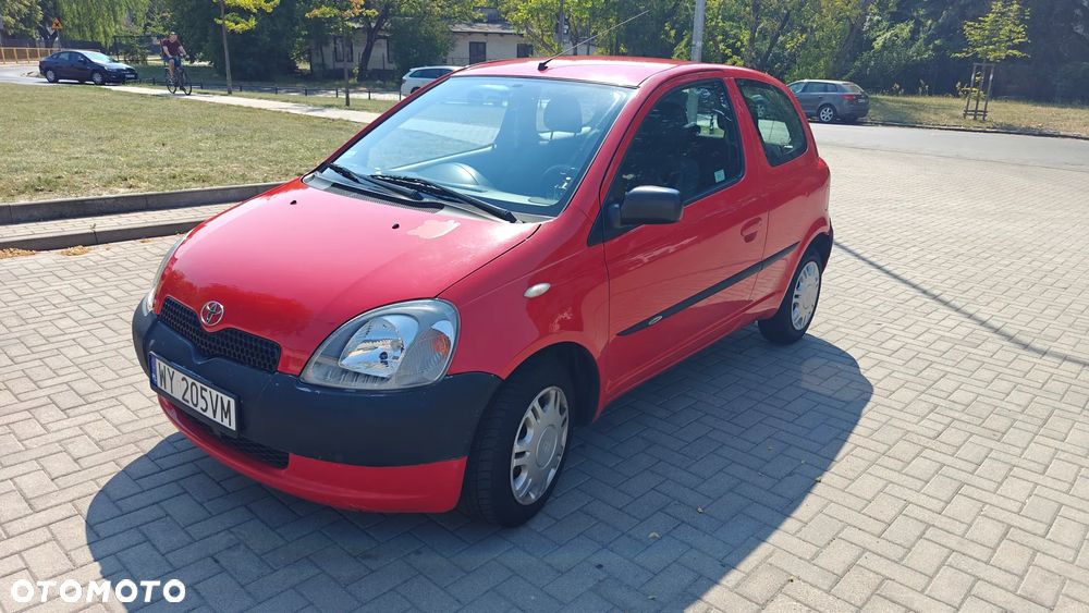 Toyota Yaris 1.0 Base - 6