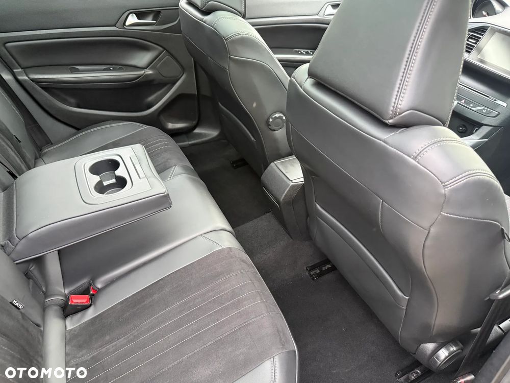 Peugeot 308 - 16