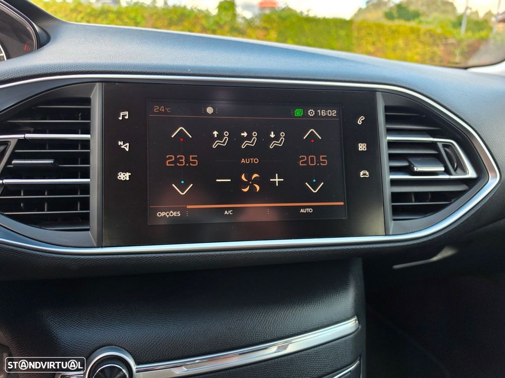 Peugeot 308 1.5 BlueHDi Allure EAT8 - 20