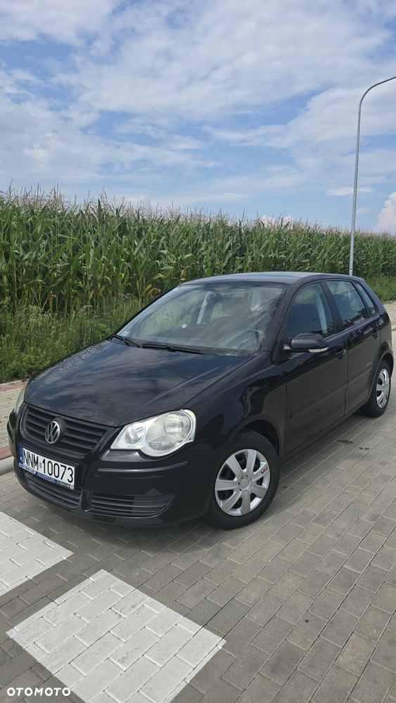 Volkswagen Polo - 1