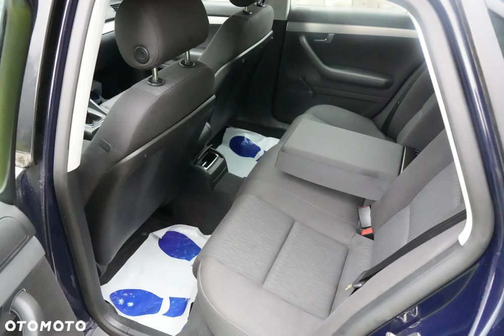 Audi A4 Limousine - 18