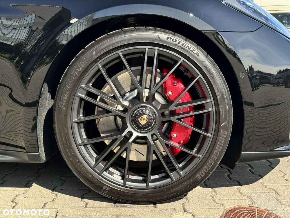 Porsche Panamera GTS - 11