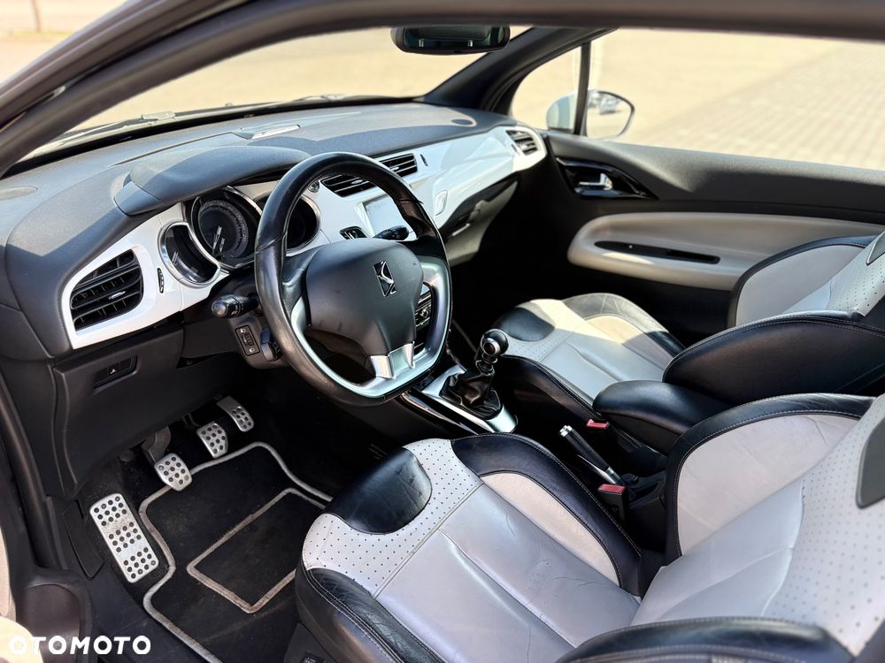 Citroën DS3 1.6 THP SportChic - 11