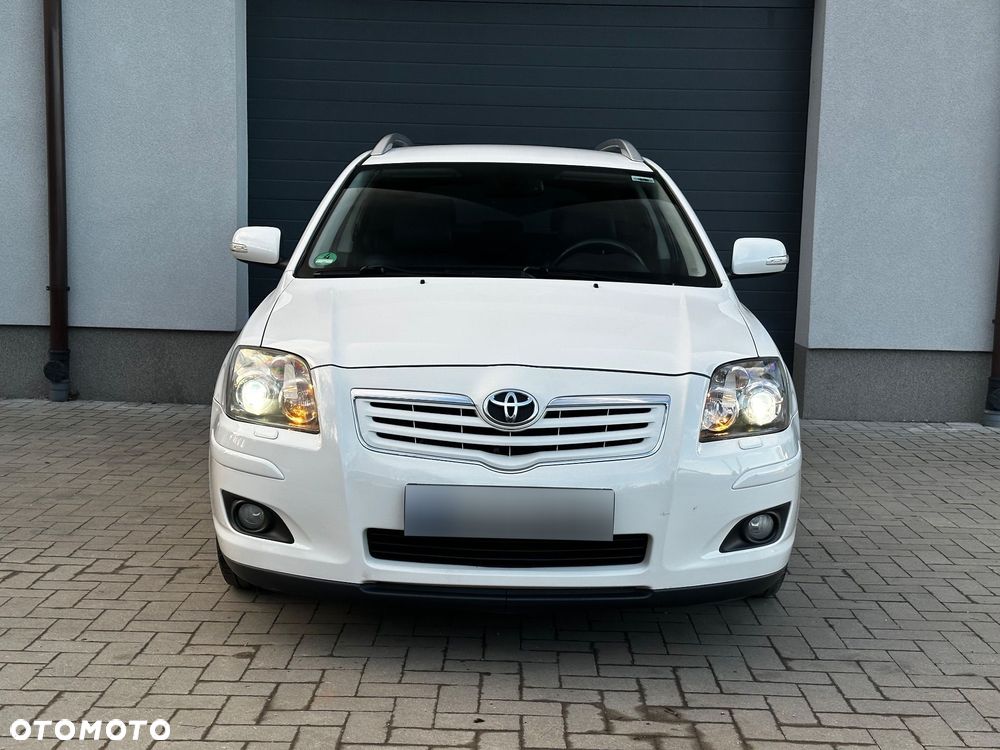 Toyota Avensis 2.0 VVT-i Prestige Premium - 2