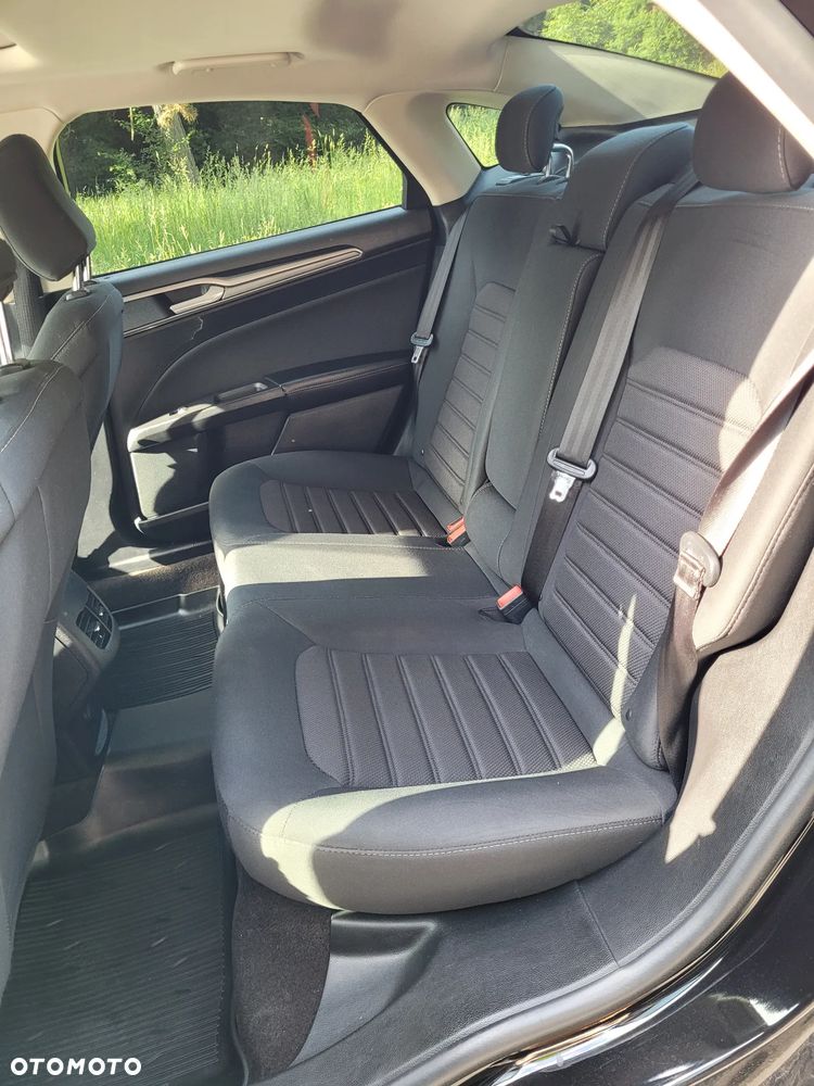 Ford Fusion - 14