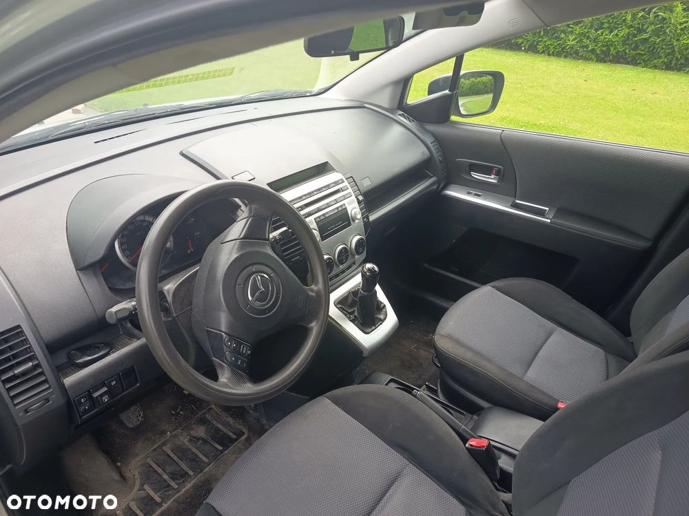 Mazda 5 - 5