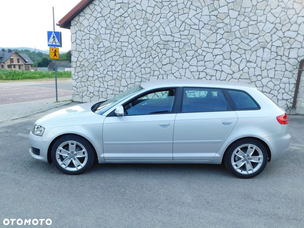 Audi A3 Sportback 1.6 Limited Edition - 4