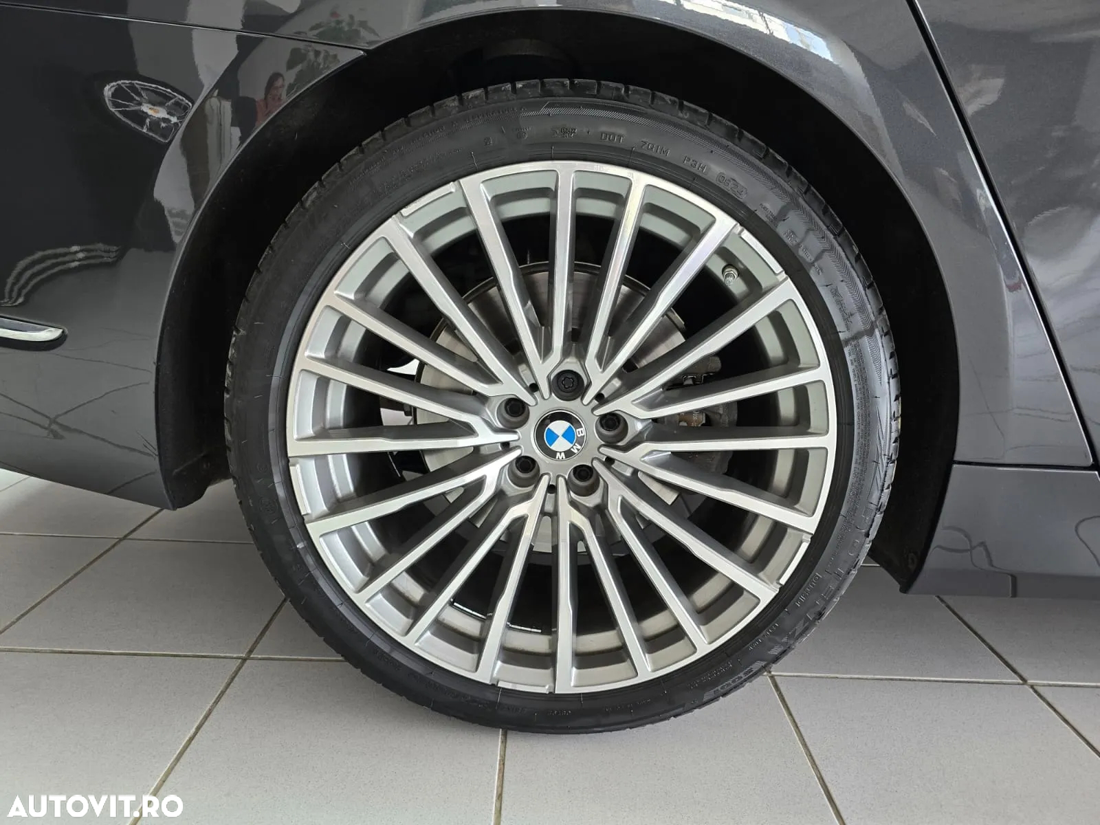 BMW Seria 7 740d xDrive MHEV - 25