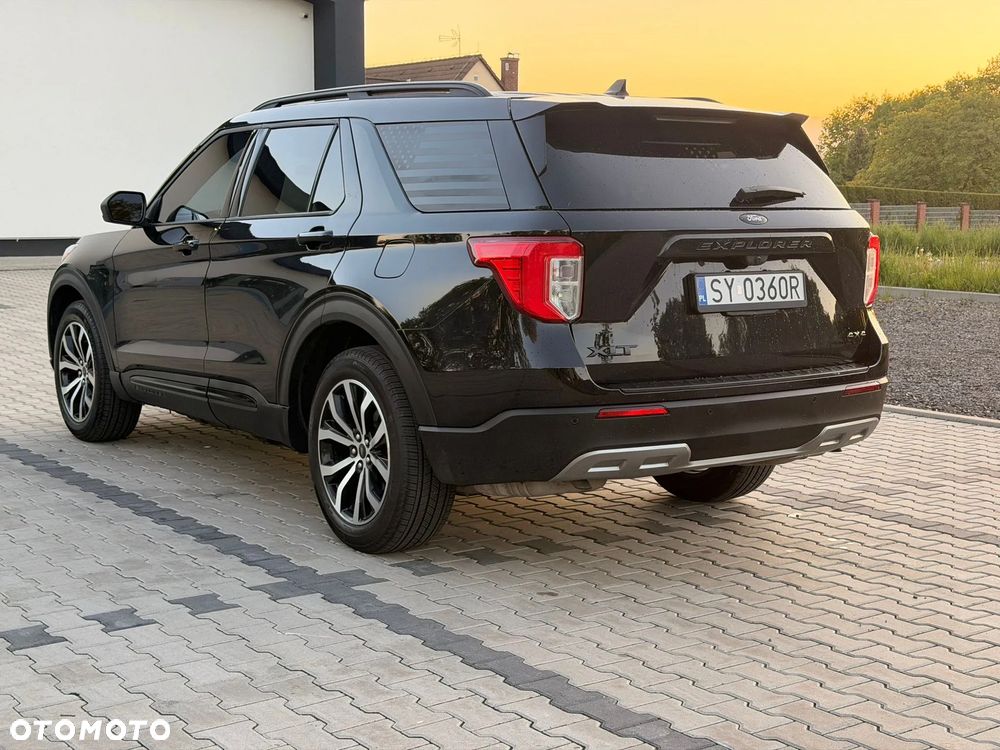 Ford Explorer - 5
