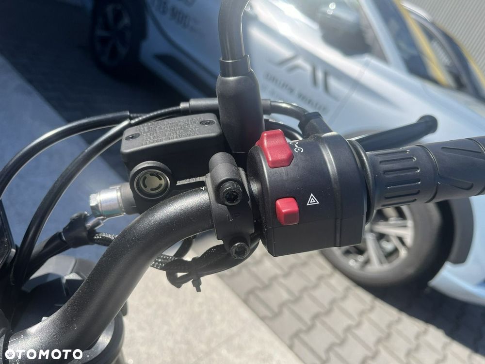 CFMoto NK - 9