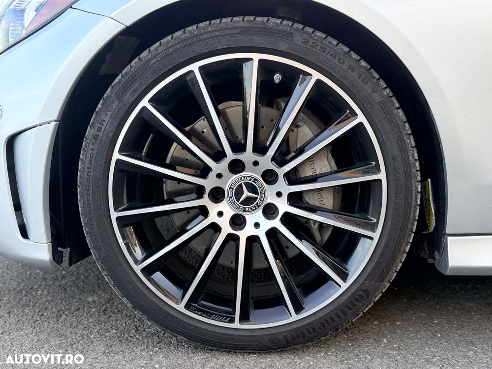 Mercedes-Benz C 300 9G-TRONIC AMG Line Plus - 22