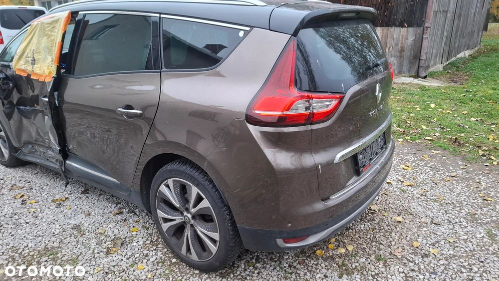 Renault Scenic - 5