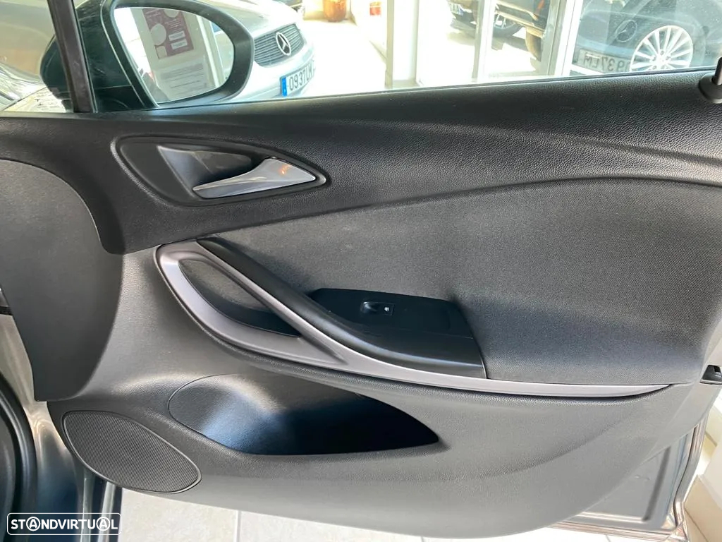 Opel Astra Sports Tourer 1.6 CDTi Cosmo S/SJ18 - 17