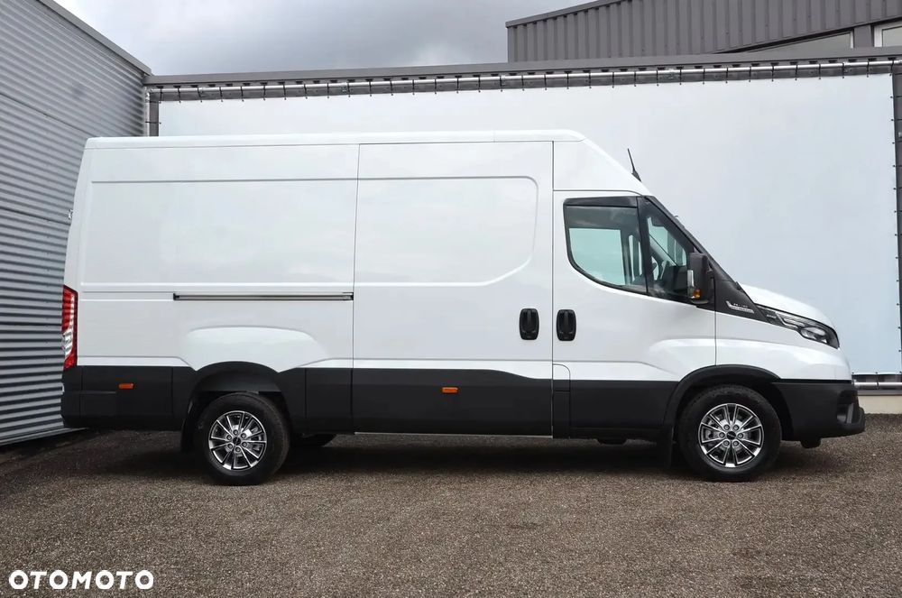 Iveco Daily 35S18HV 180km Furgon 12m3 - 6